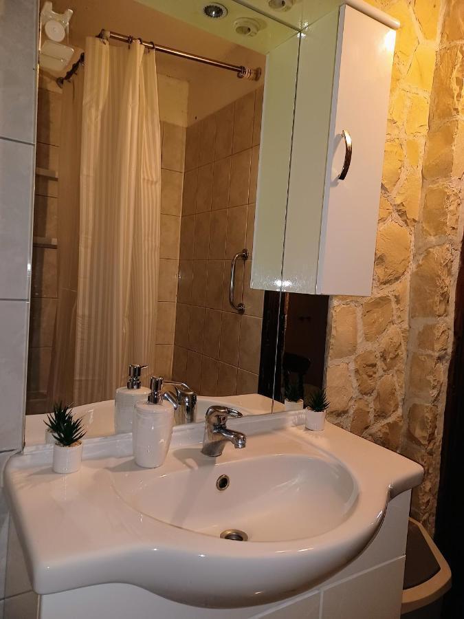 Dalmatia Rustica comfortable one bedroom+fireplace Zadar Exterior foto